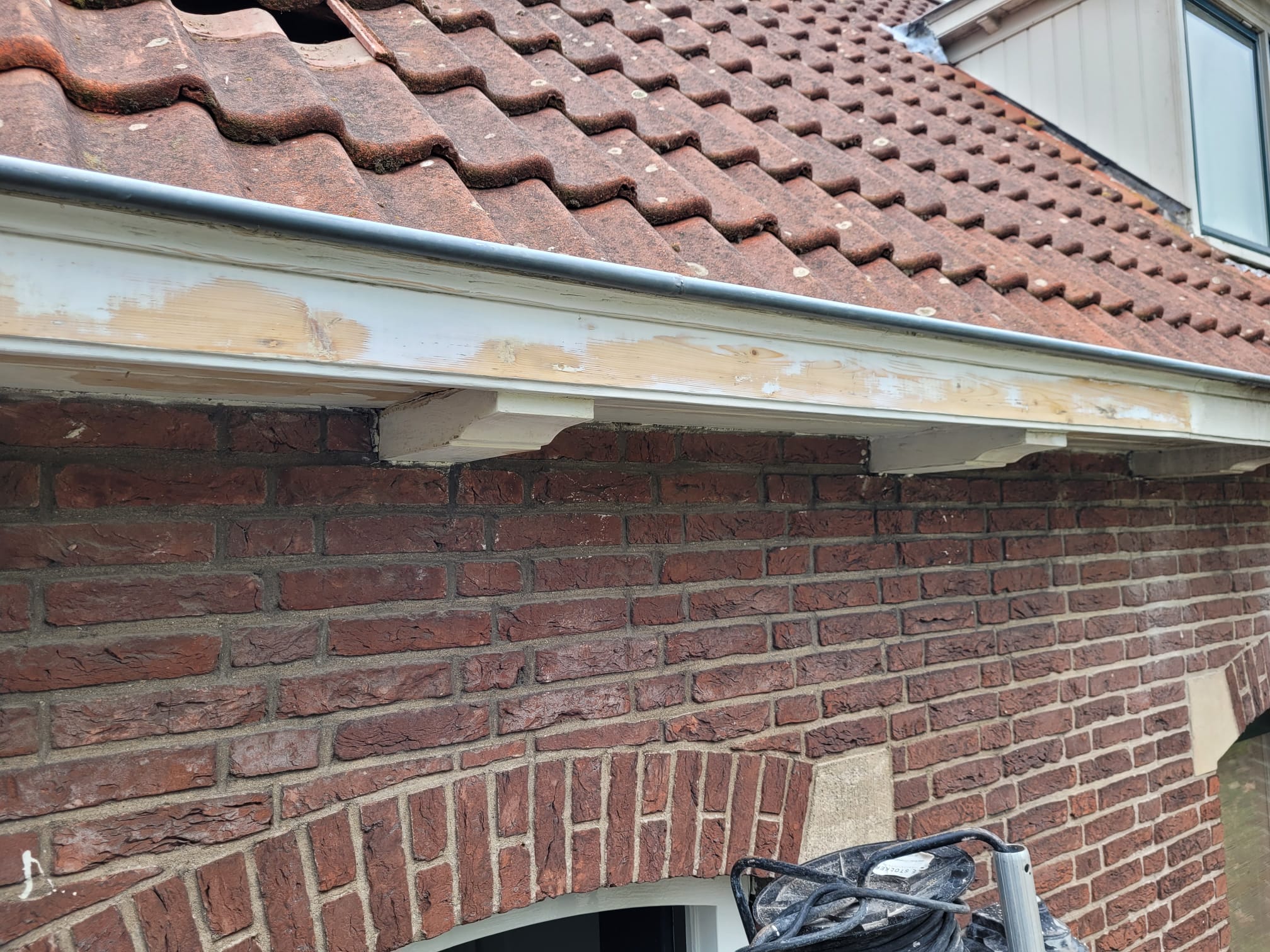 Stolker Schilderwerken uit Sassenheim biedt schilderwerk, houtrot reparatie, aftimmerwerk en meer. Actief in de Bollenstreek en omgeving. Vakkundig & persoonlijk.